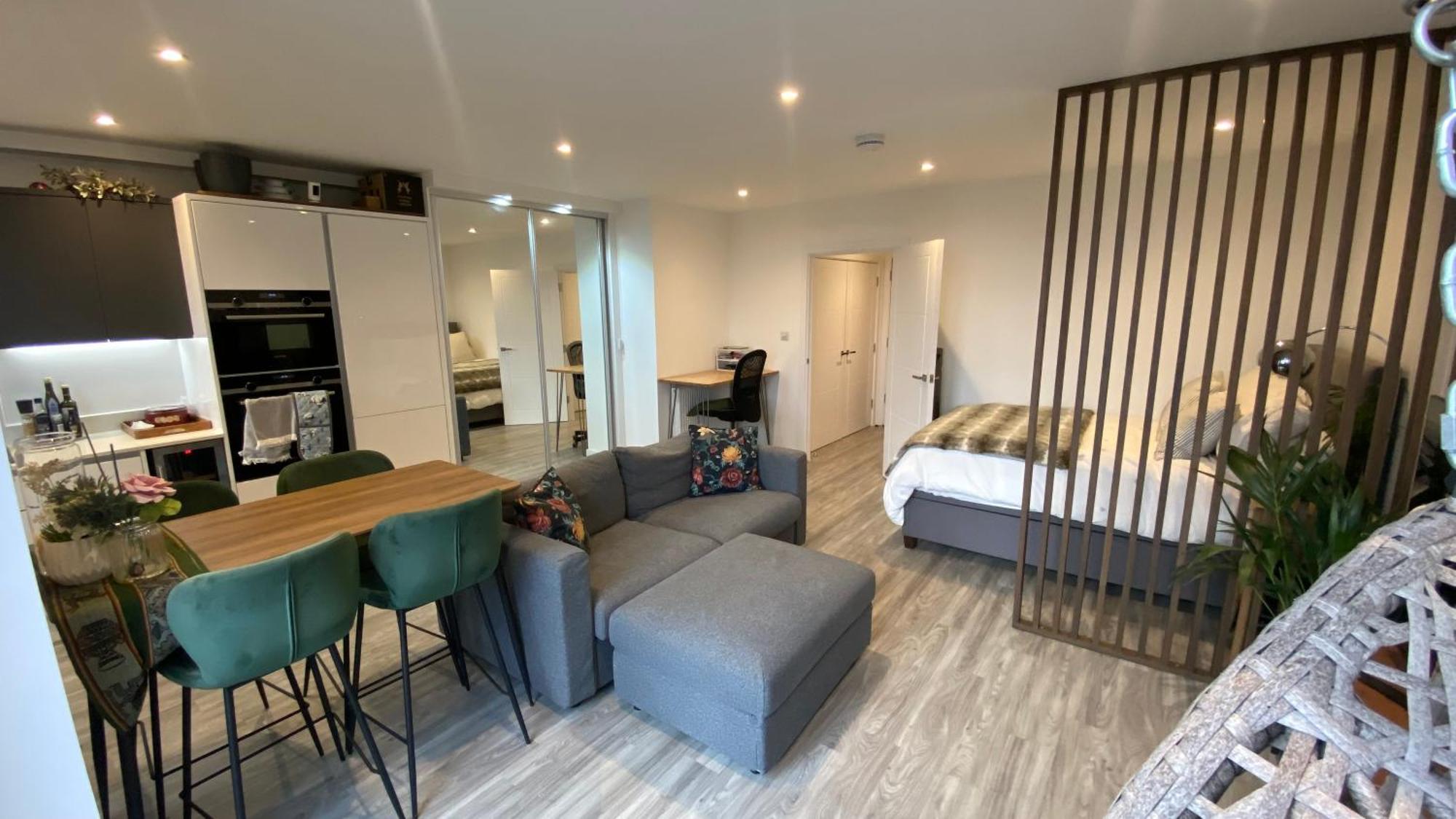 London Luxe: Stylish Studio Buitenkant foto