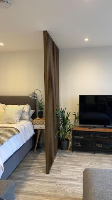London Luxe: Stylish Studio Buitenkant foto