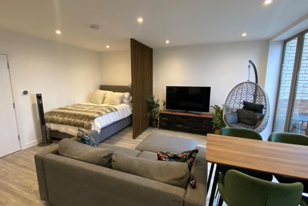 London Luxe: Stylish Studio Buitenkant foto